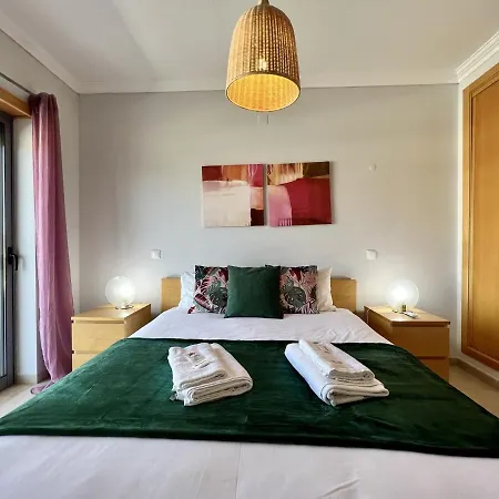 Garden With Pool By Homing Будинок відпочинку Албуфейра