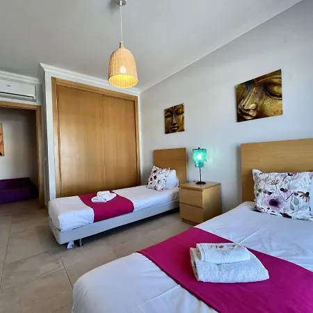 Garden With Pool By Homing Албуфейра